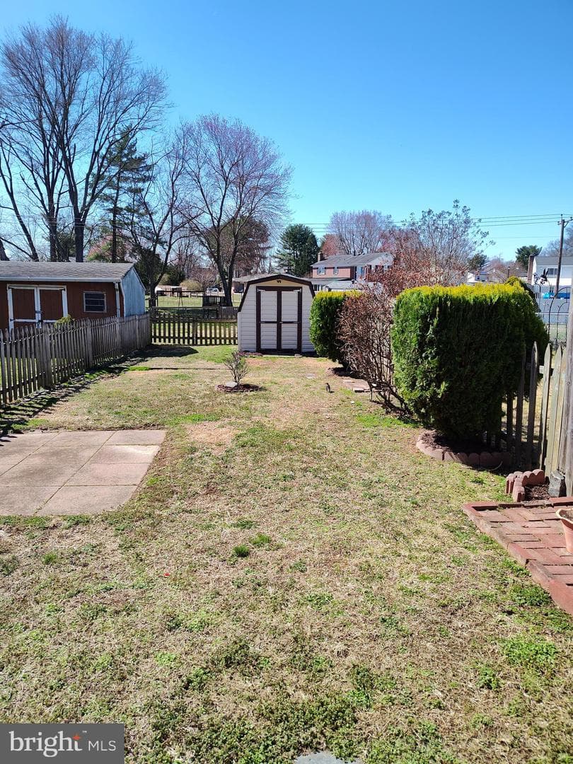 658 Shore Drive photo 3
