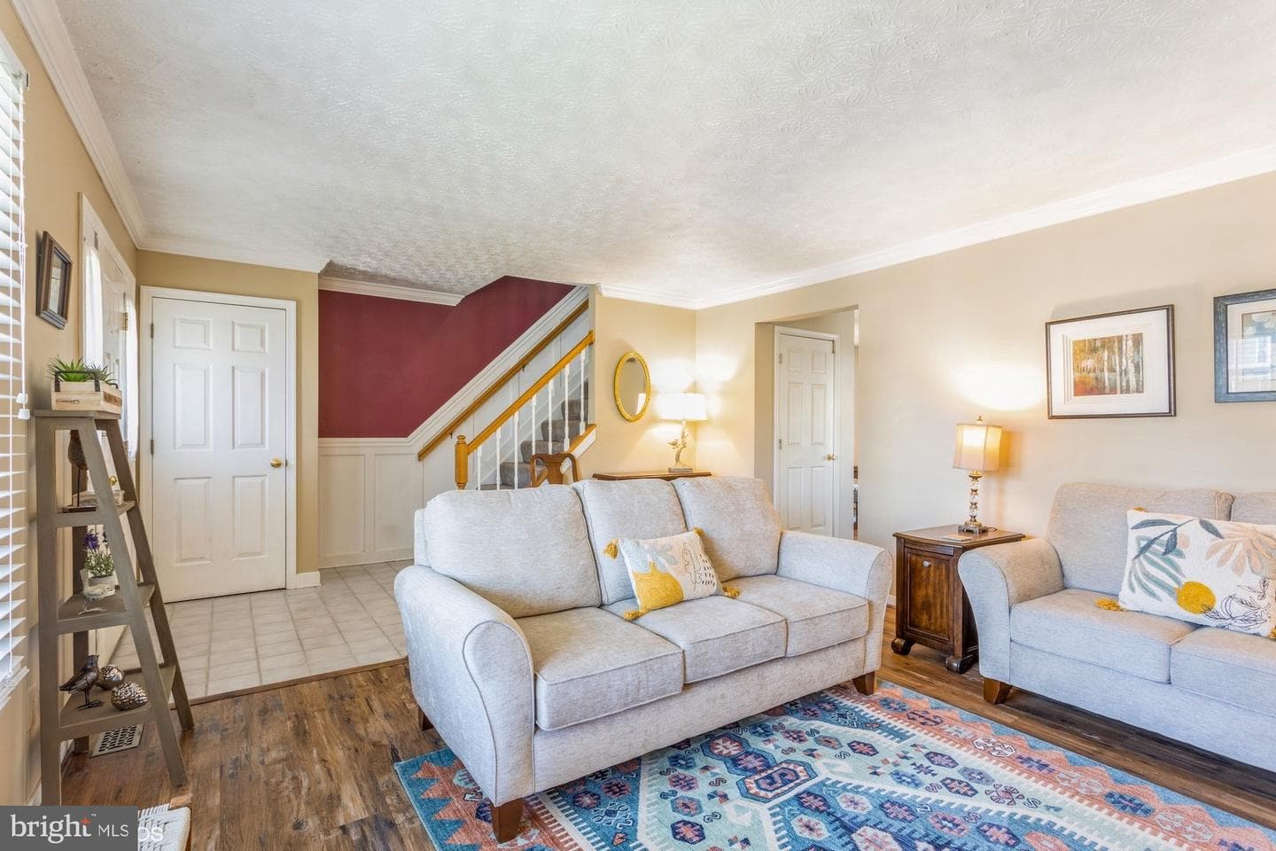 660 Kildonan Court photo 3