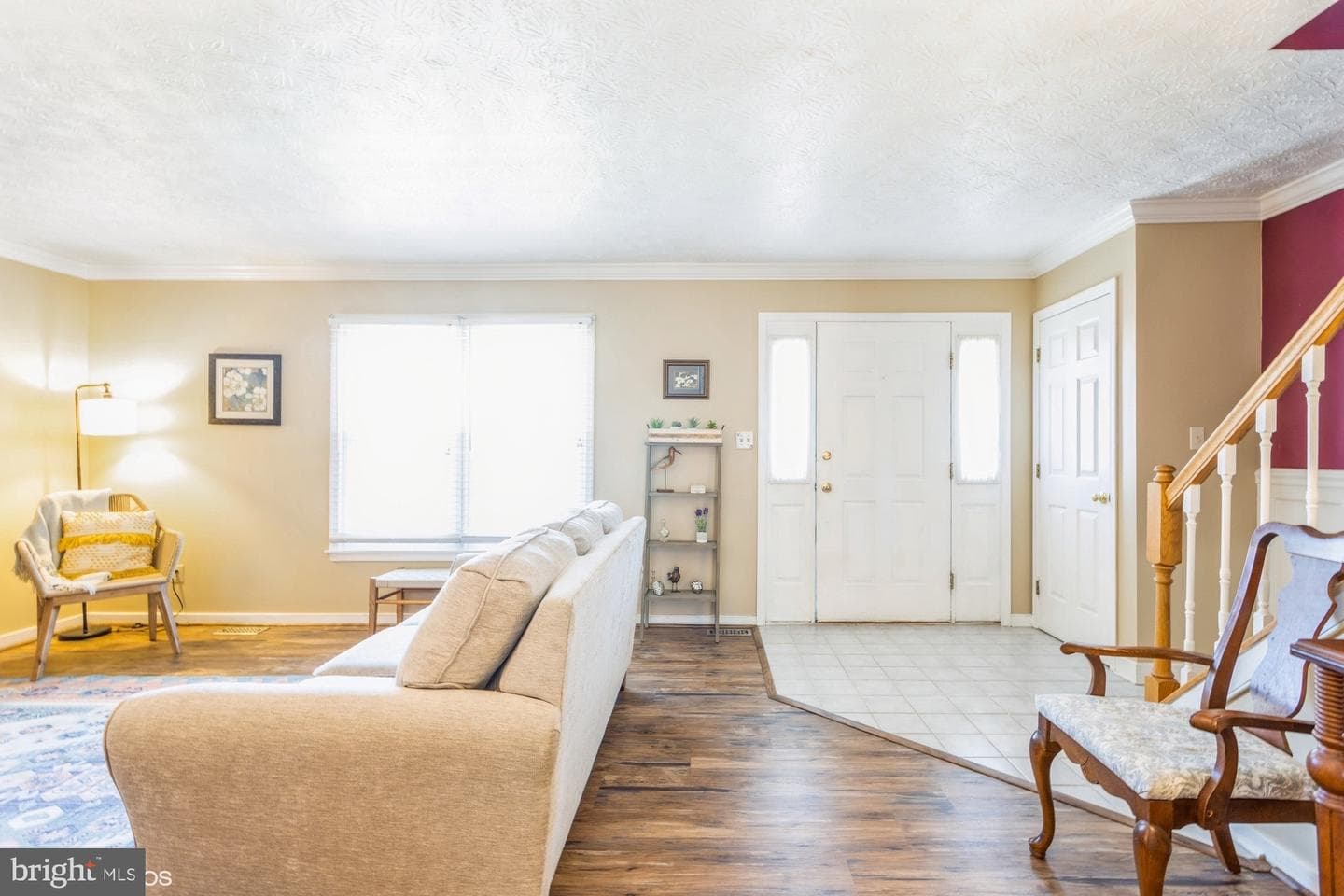 660 Kildonan Court photo 4