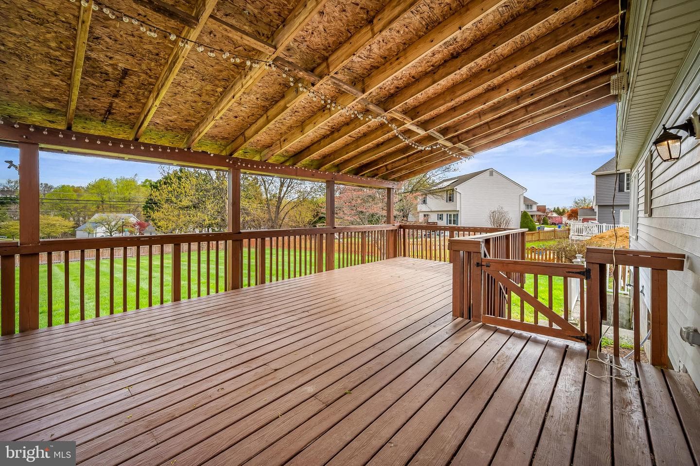 228 Heather Way photo 3