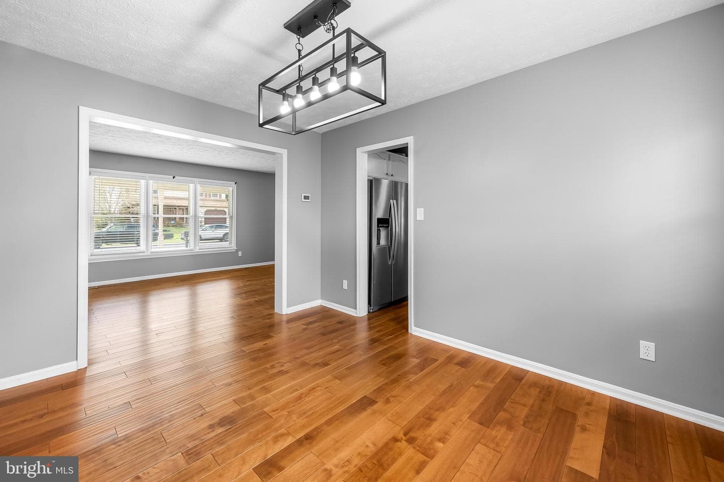 228 Heather Way photo 8
