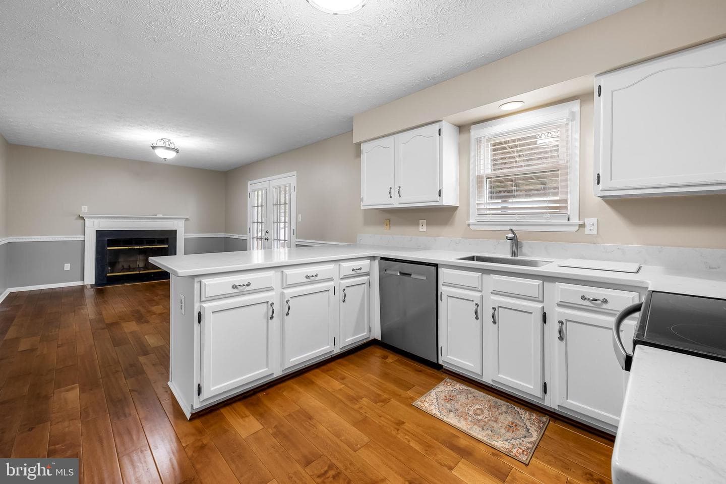 228 Heather Way photo 9