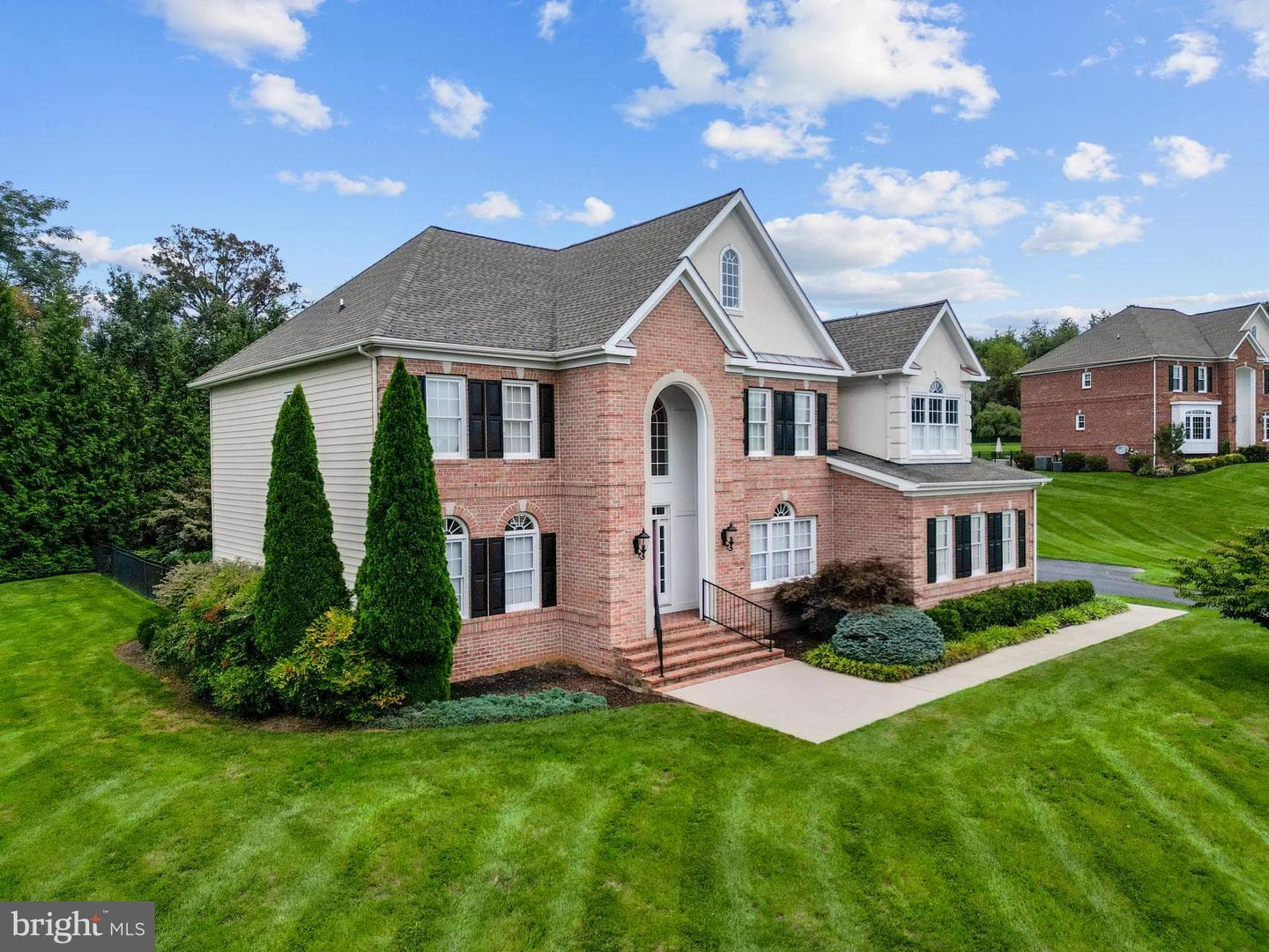 1310 Springvale Drive photo 3