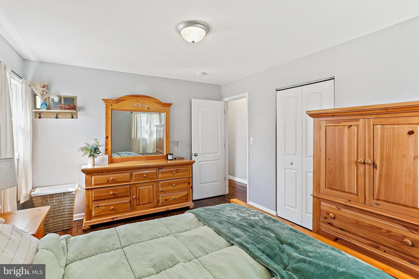 2407 Sycamore Lane photo 14