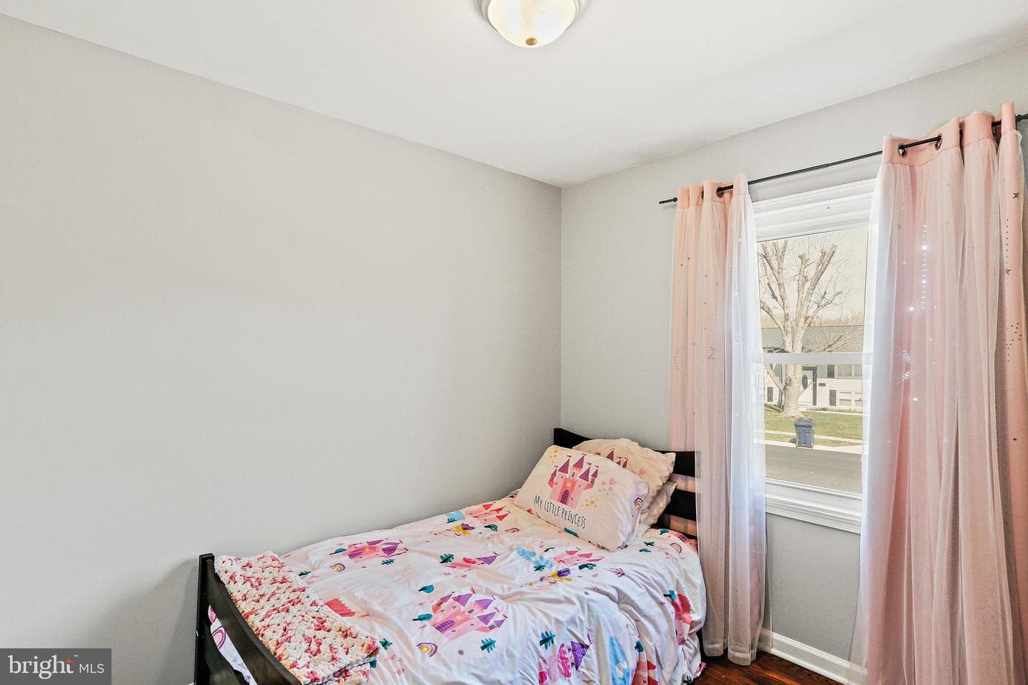 2407 Sycamore Lane photo 17