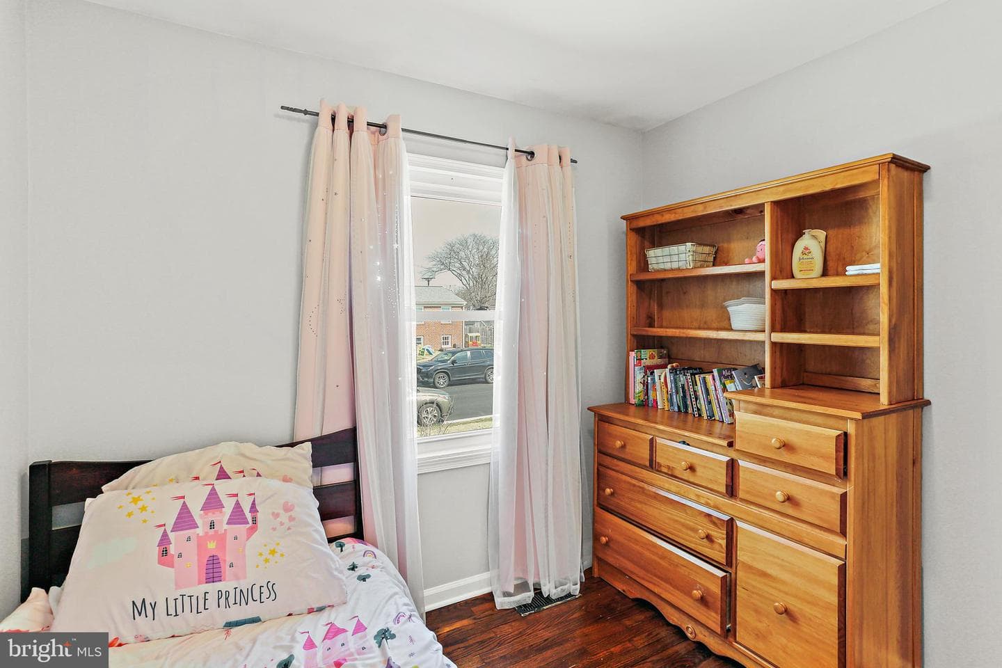 2407 Sycamore Lane photo 18