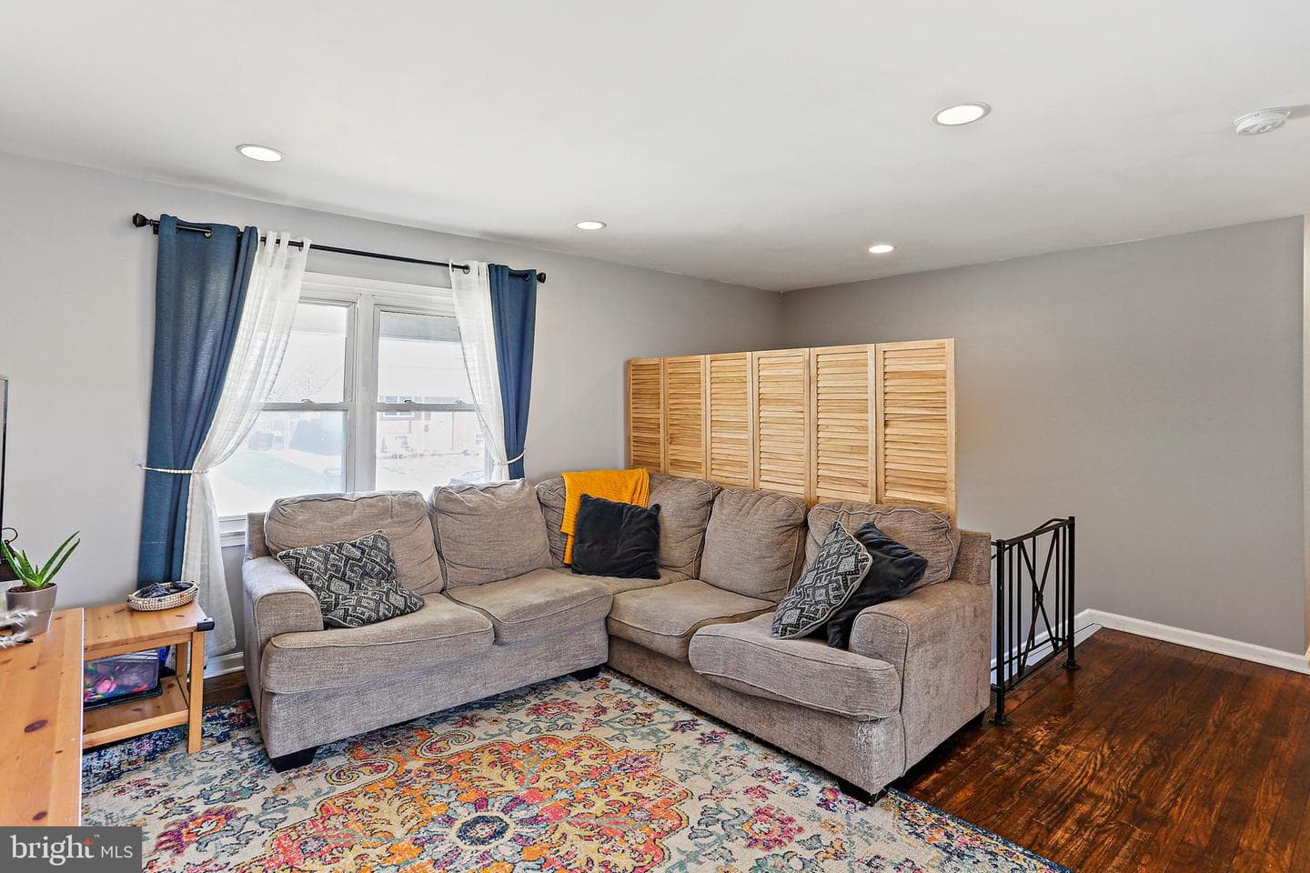 2407 Sycamore Lane photo 5