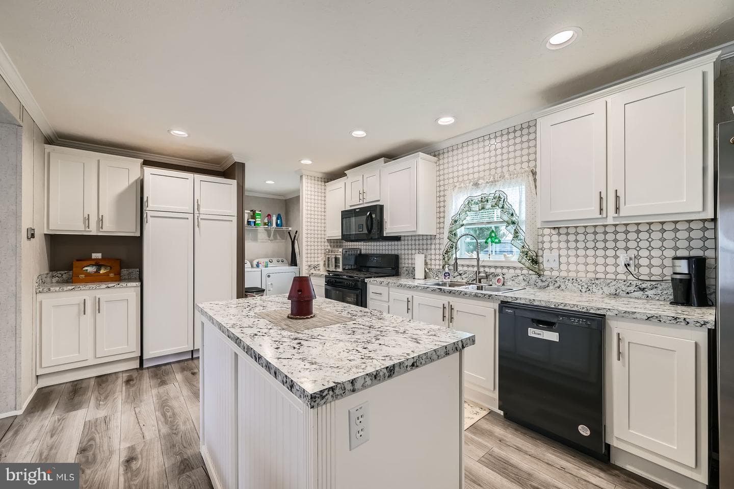 83 Waterview Way photo 2