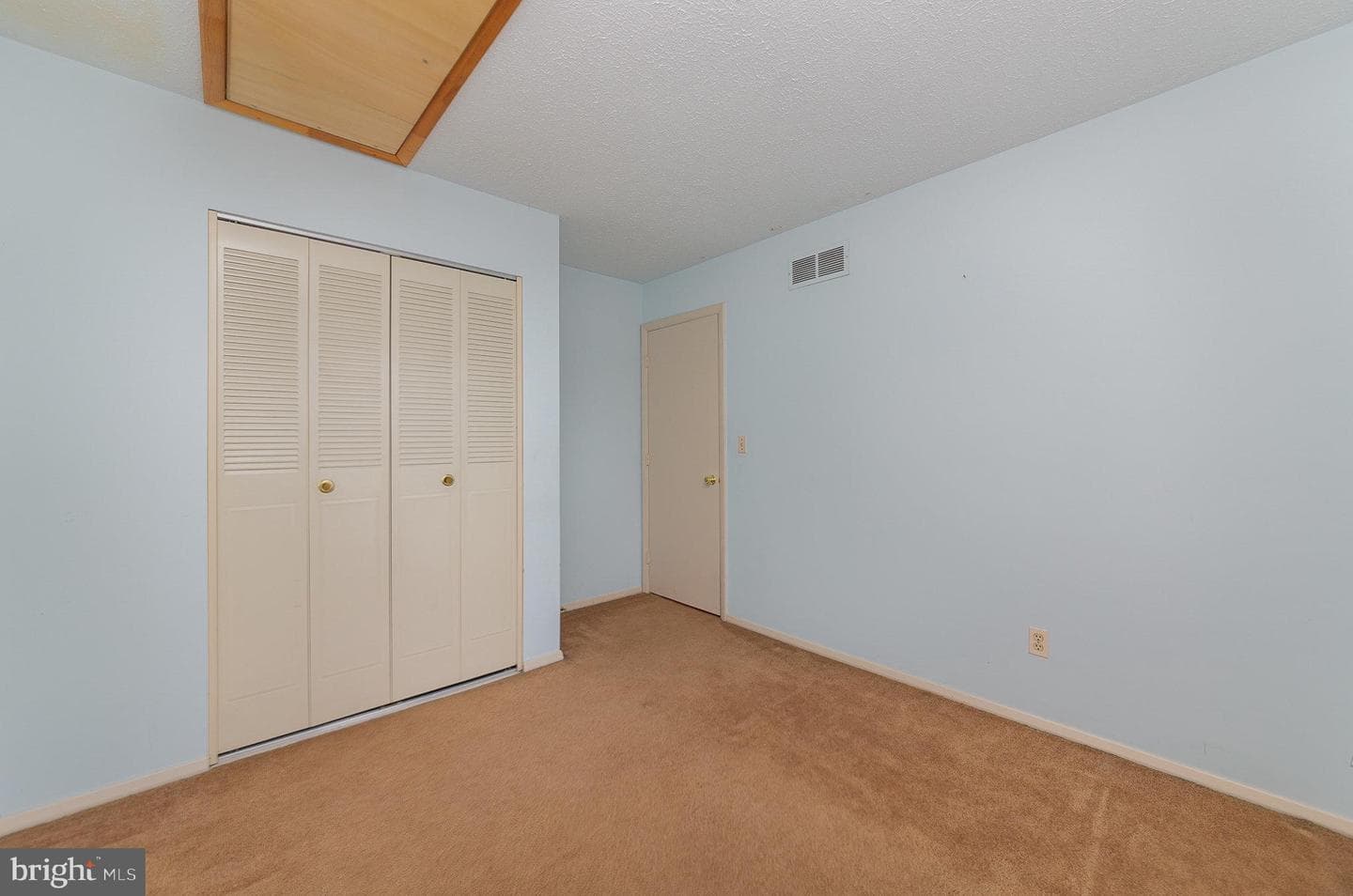 2943 Strathaven Lane photo 13
