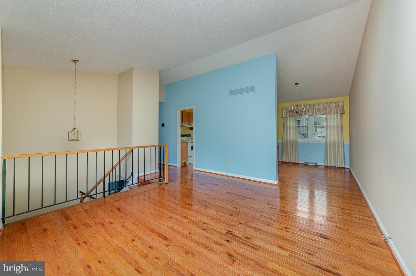 2943 Strathaven Lane photo 5