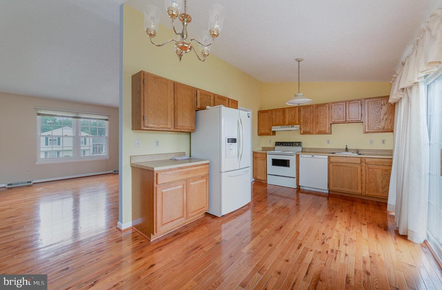 2943 Strathaven Lane photo 6