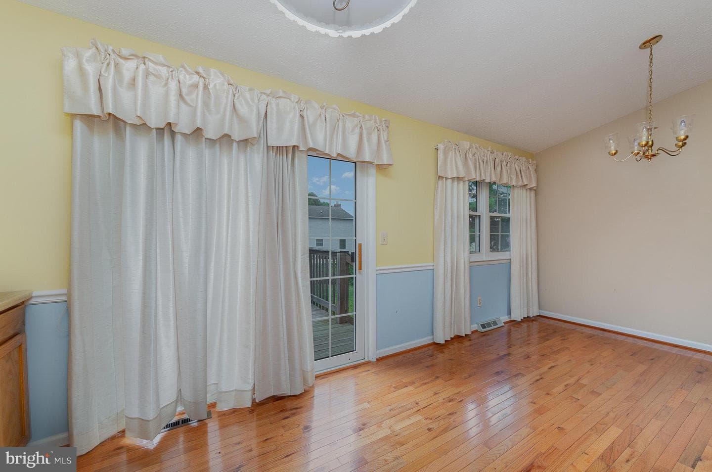 2943 Strathaven Lane photo 8