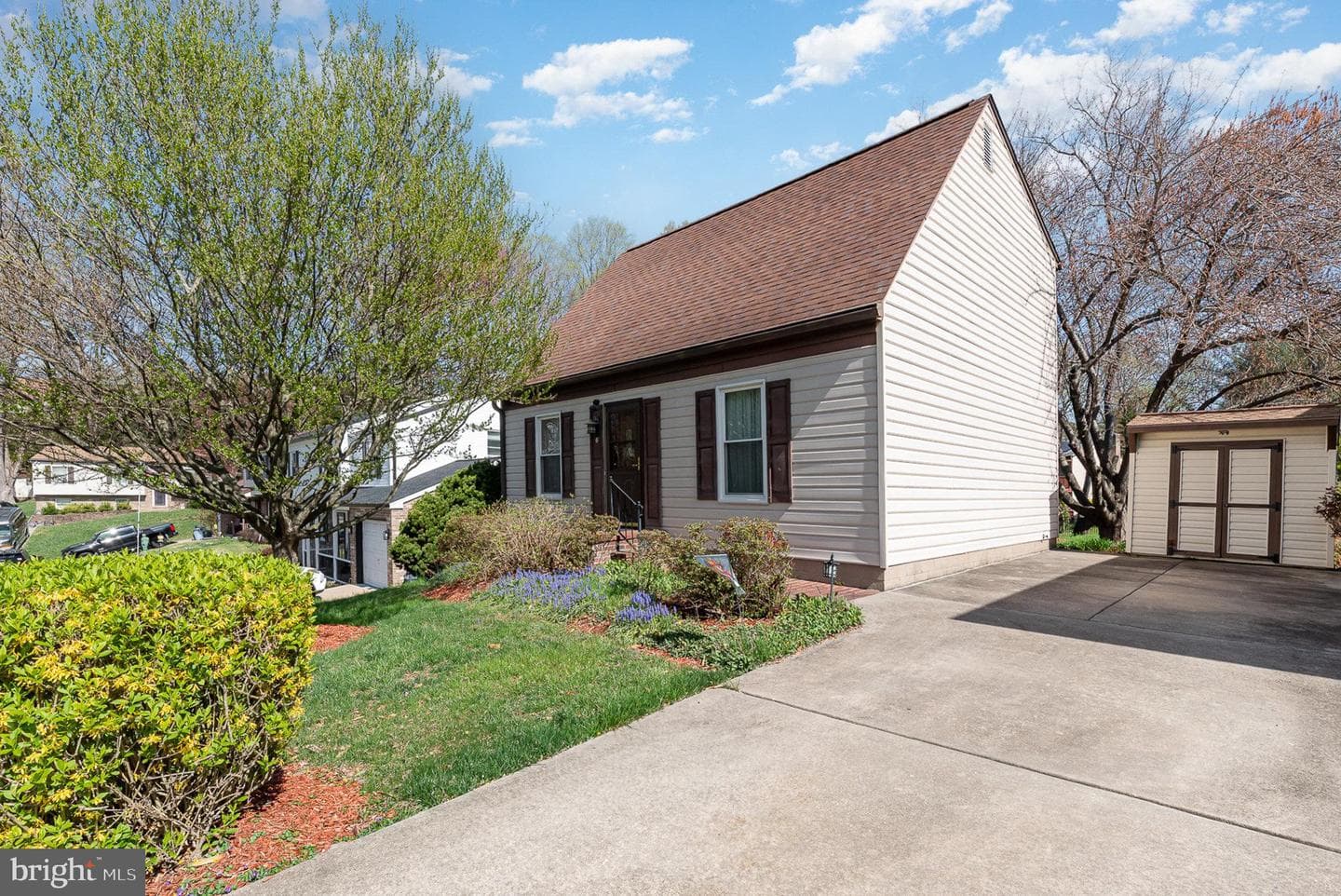 6 Dewberry Way photo 2