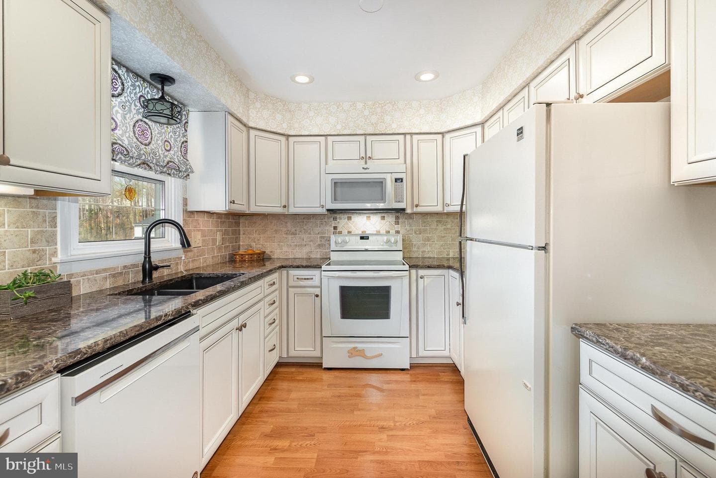 6 Dewberry Way photo 9