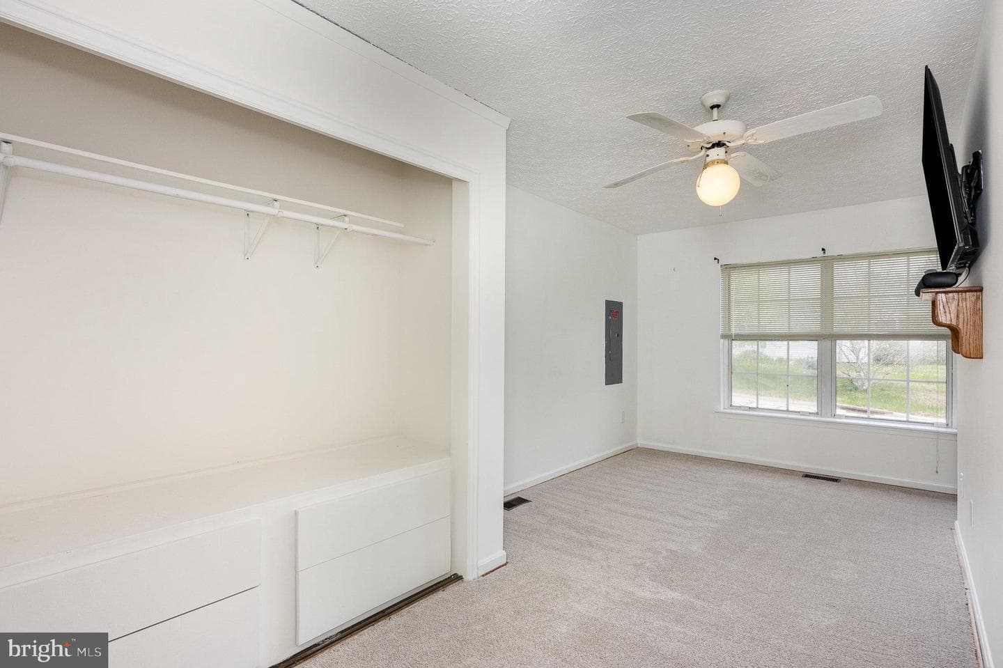 1216 Talbott Square photo 19