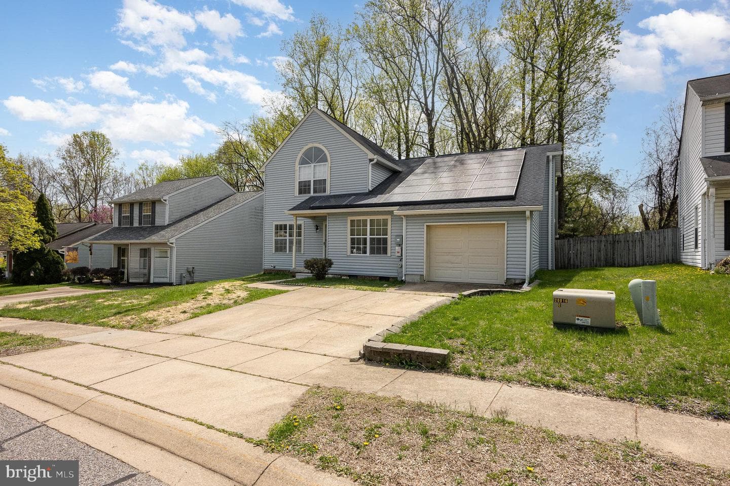 1216 Talbott Square photo 2