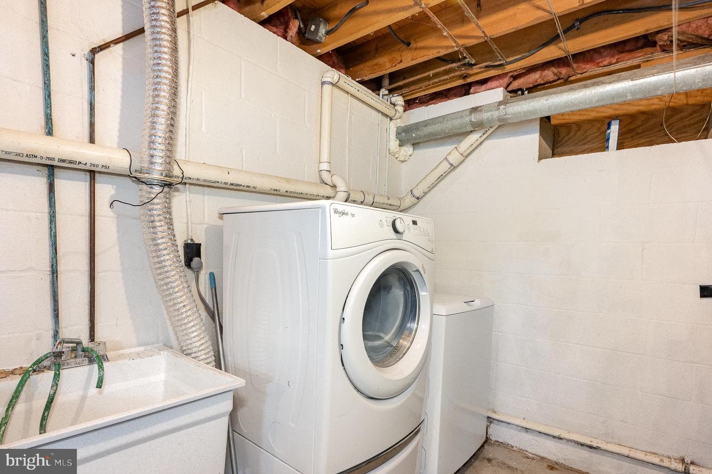 1216 Talbott Square photo 29