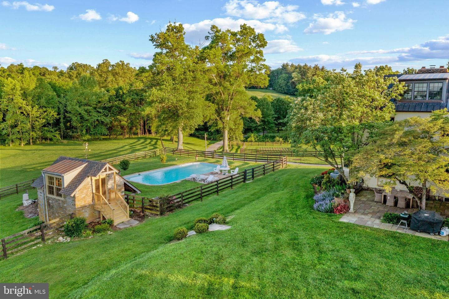 4246 Madonna Road photo 4