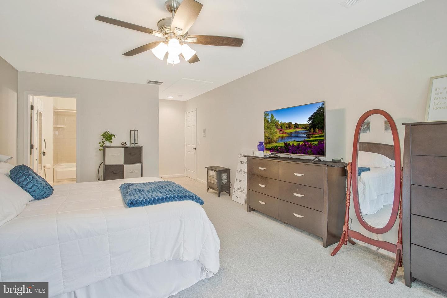 121 Holy Cross Road photo 34