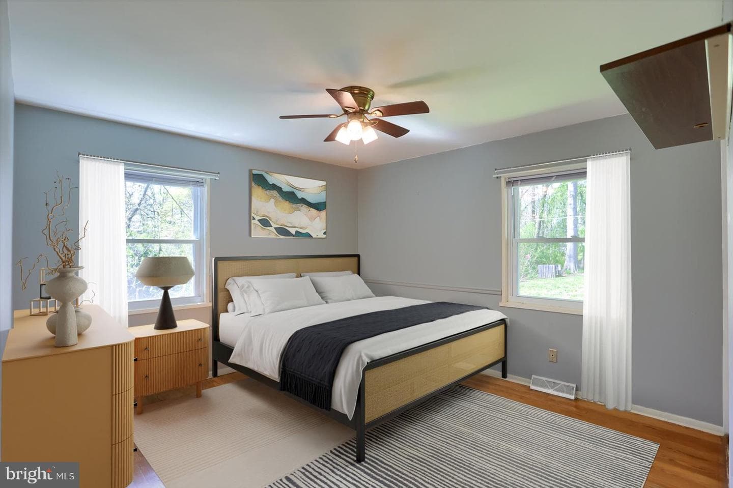 118 W Belcrest Road photo 11