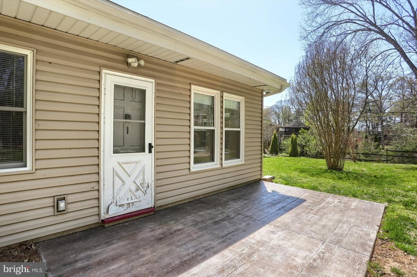 118 W Belcrest Road photo 40