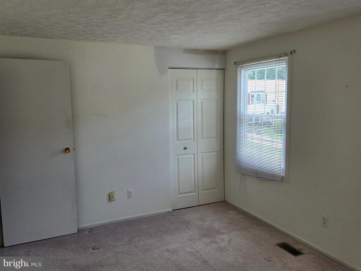 2805 White Rose Court photo 31