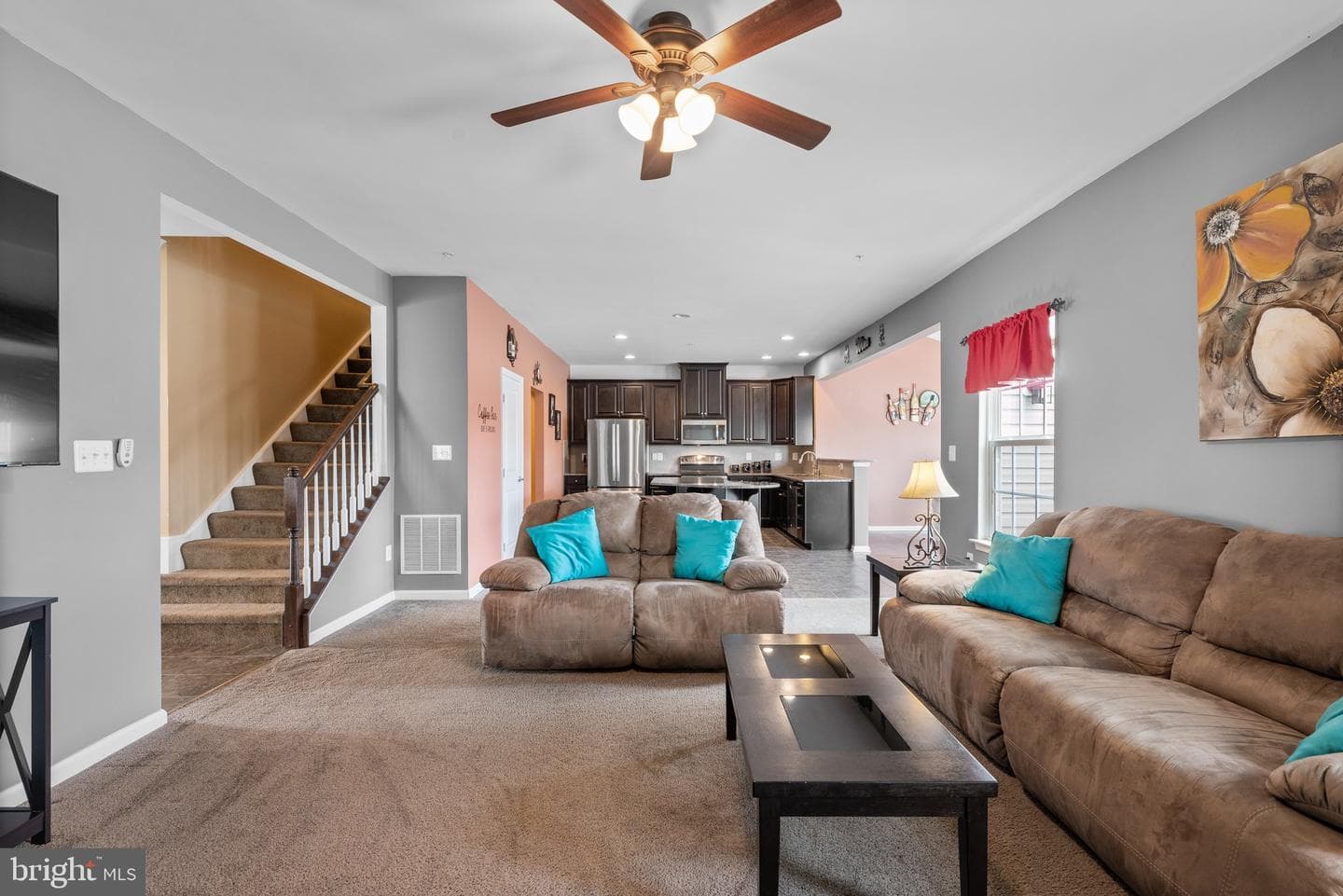 1109 Melissa Court photo 4