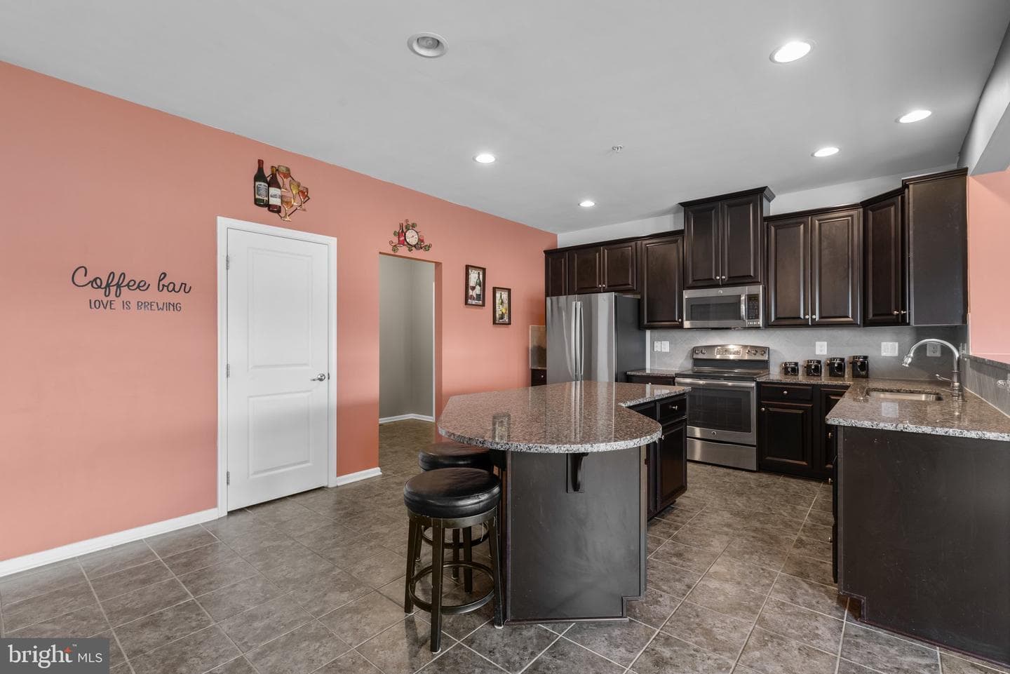 1109 Melissa Court photo 7