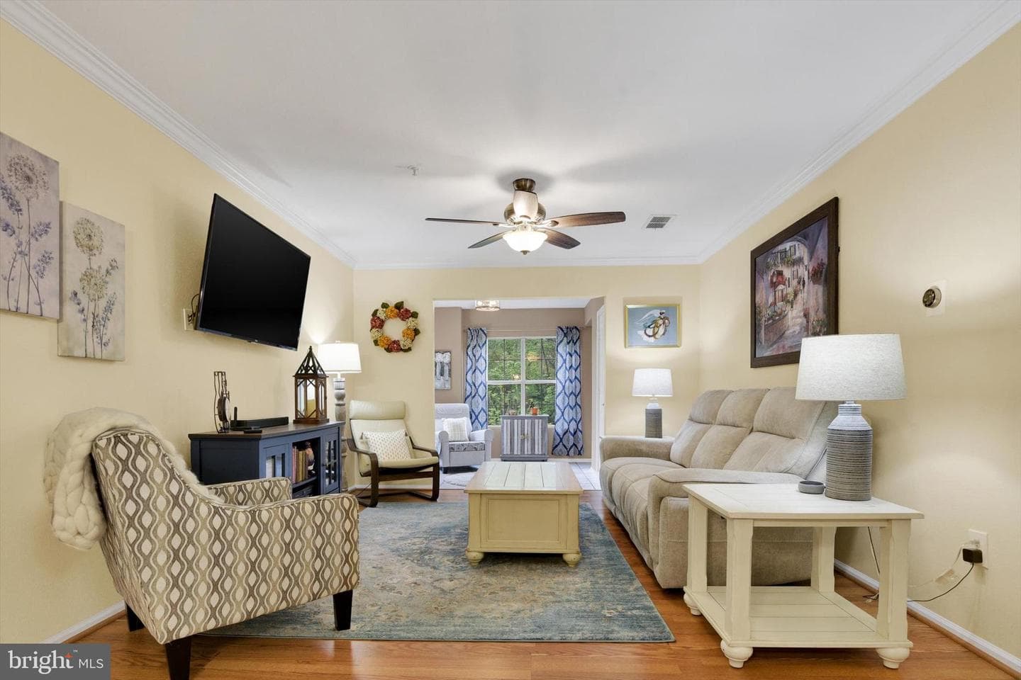 206 Chaucer Lane #206-L photo 2