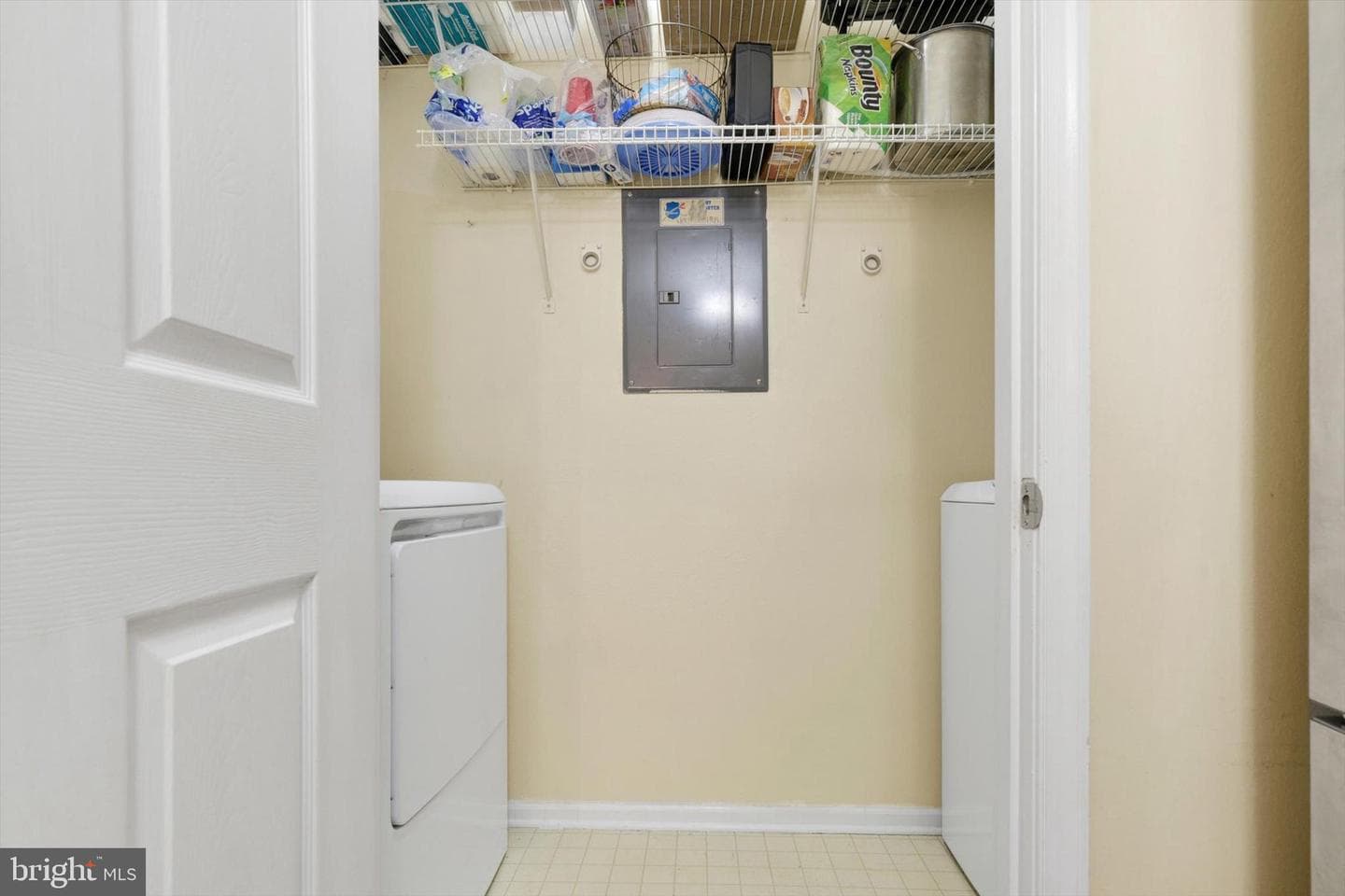 206 Chaucer Lane #206-L photo 21