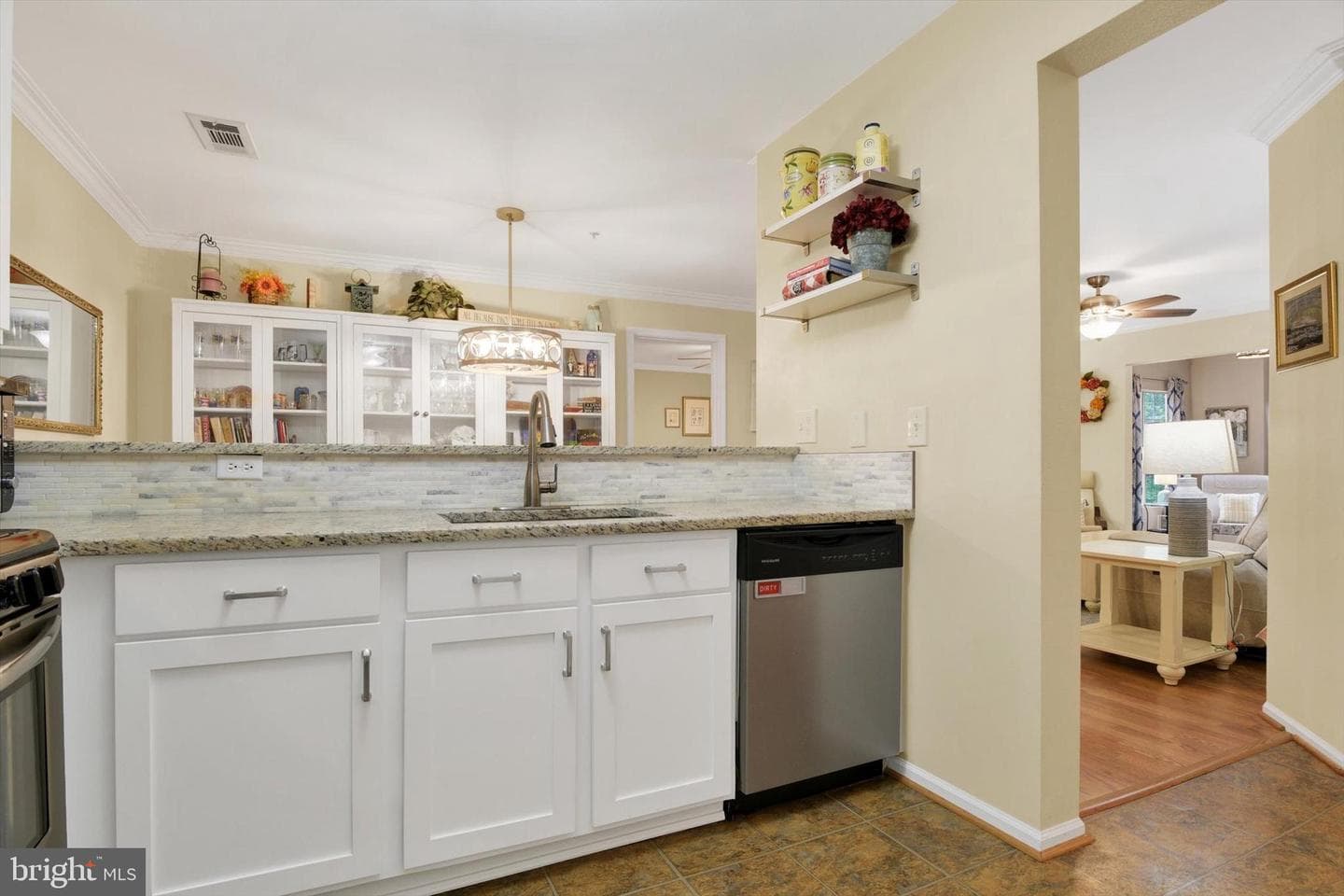 206 Chaucer Lane #206-L photo 5