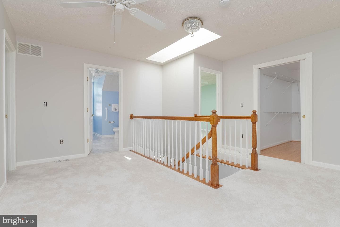 729 Rosecroft Court photo 40