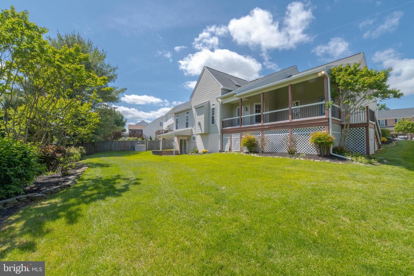 729 Rosecroft Court photo 64