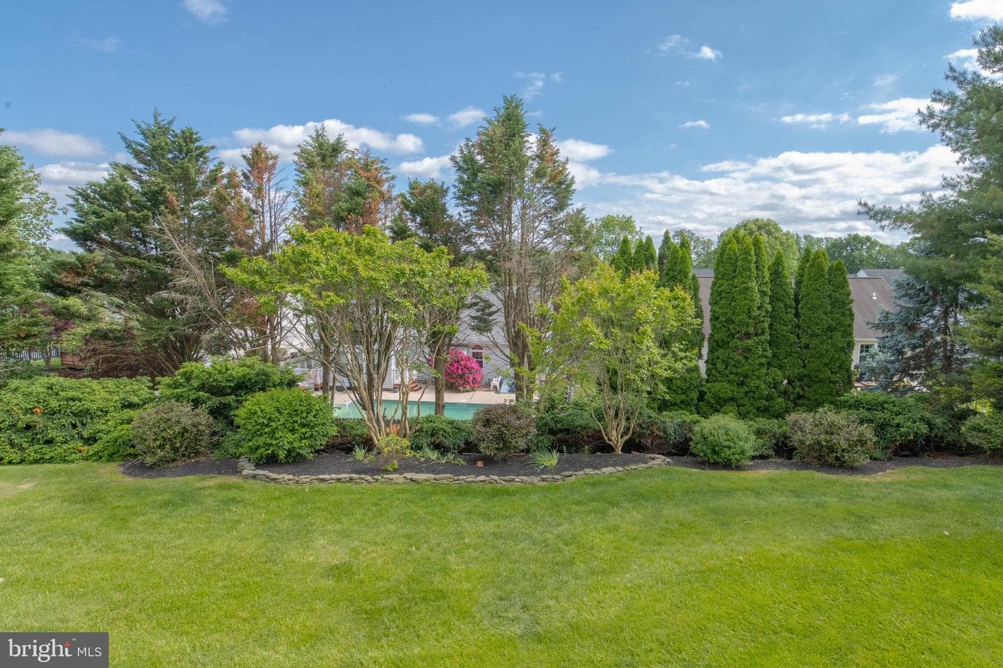 729 Rosecroft Court photo 75