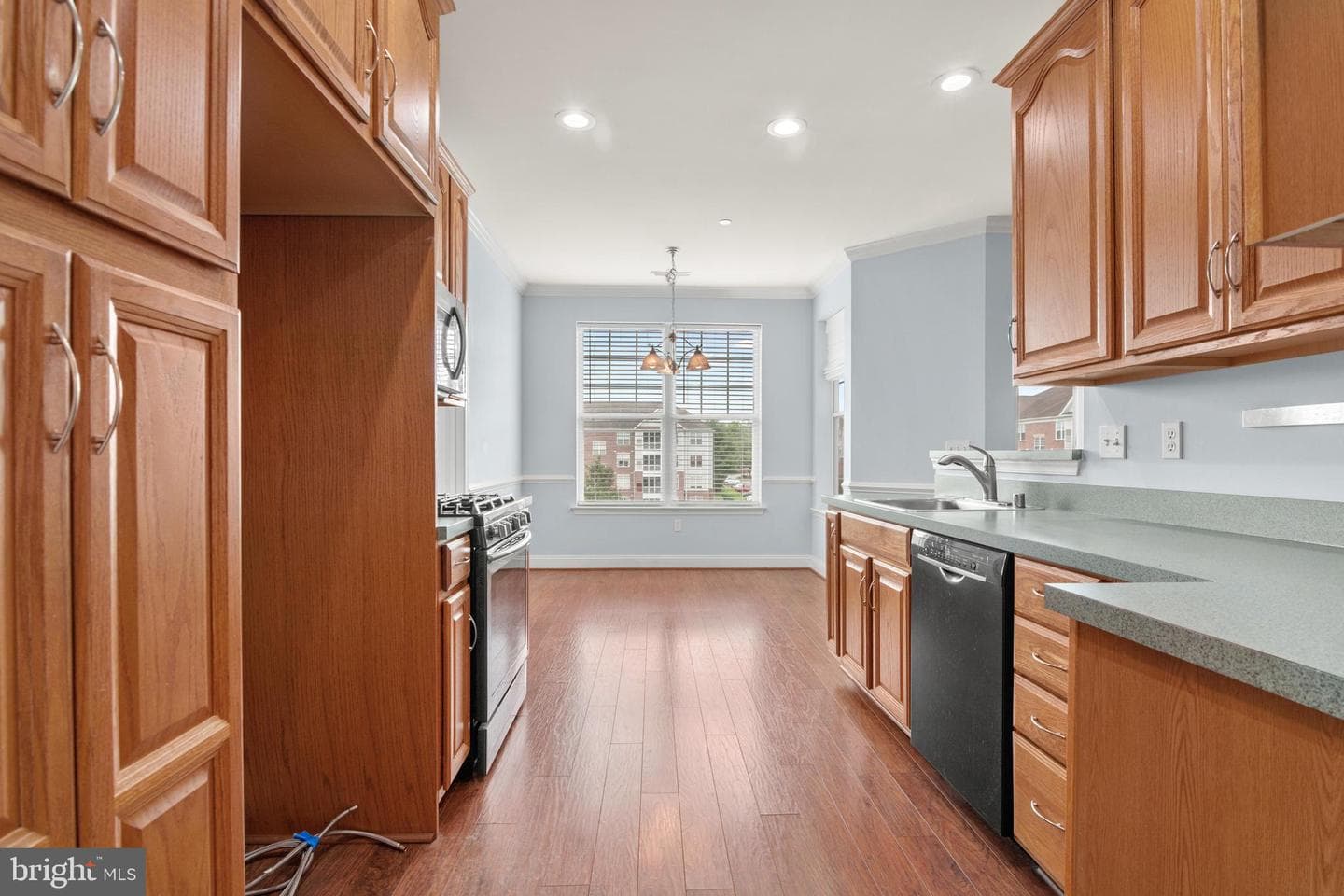 1604 Martha Court #404 photo 10