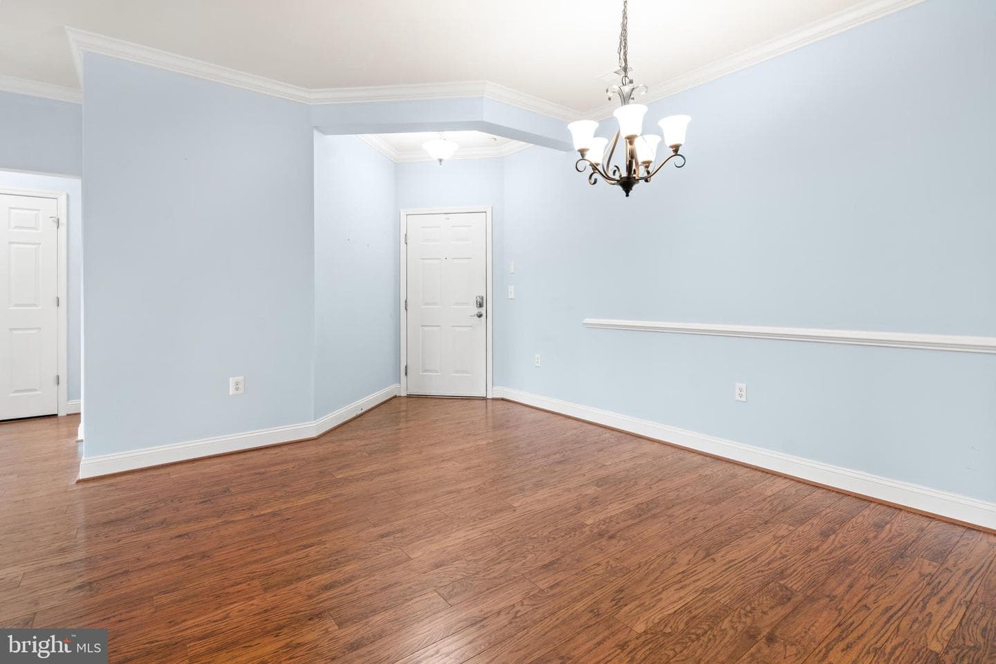 1604 Martha Court #404 photo 2