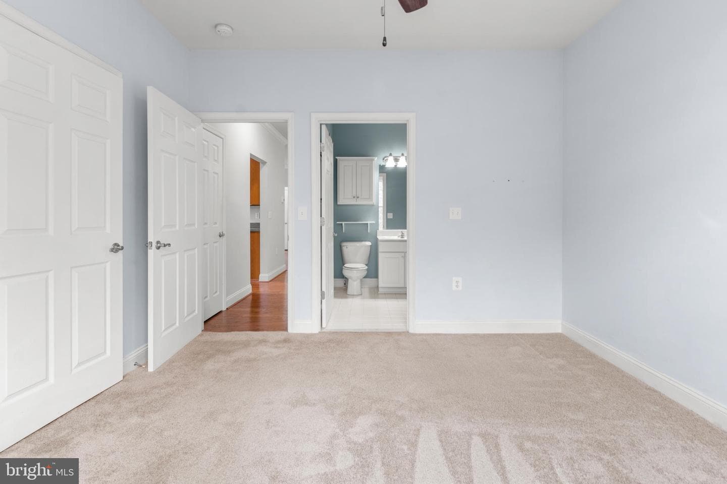 1604 Martha Court #404 photo 23