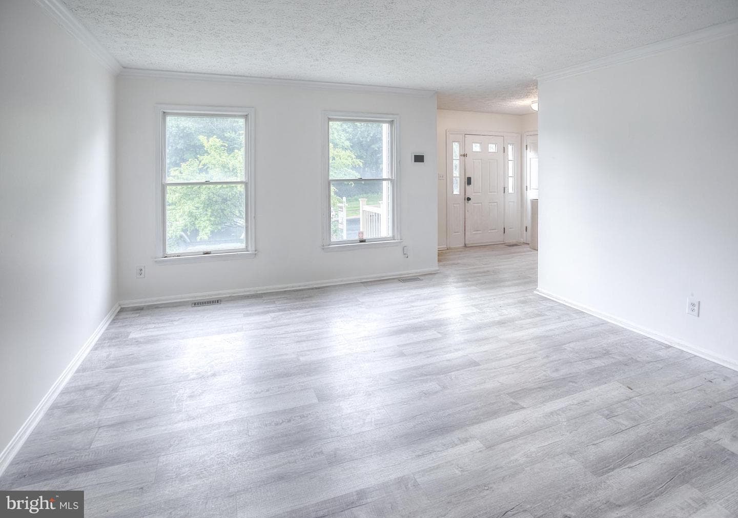210 Mallard Court photo 3