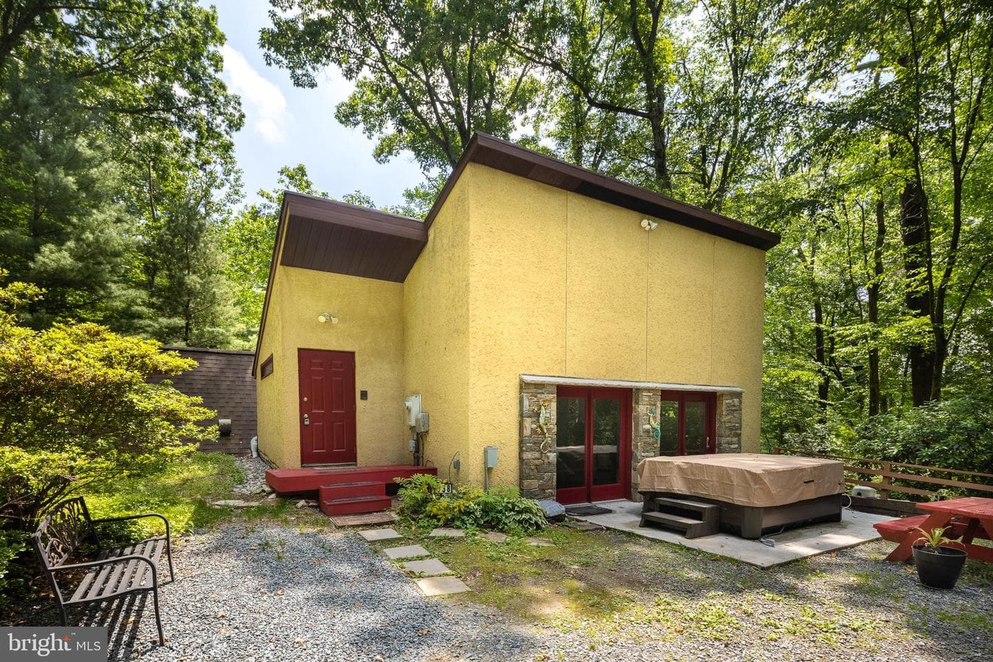 1738 Shanwick Road photo 1
