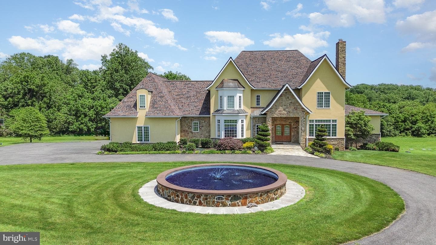 2780 Harford Road photo 3
