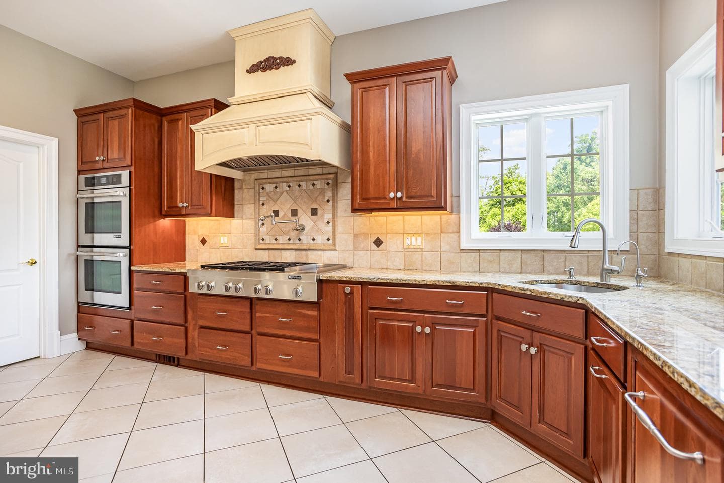 2780 Harford Road photo 8