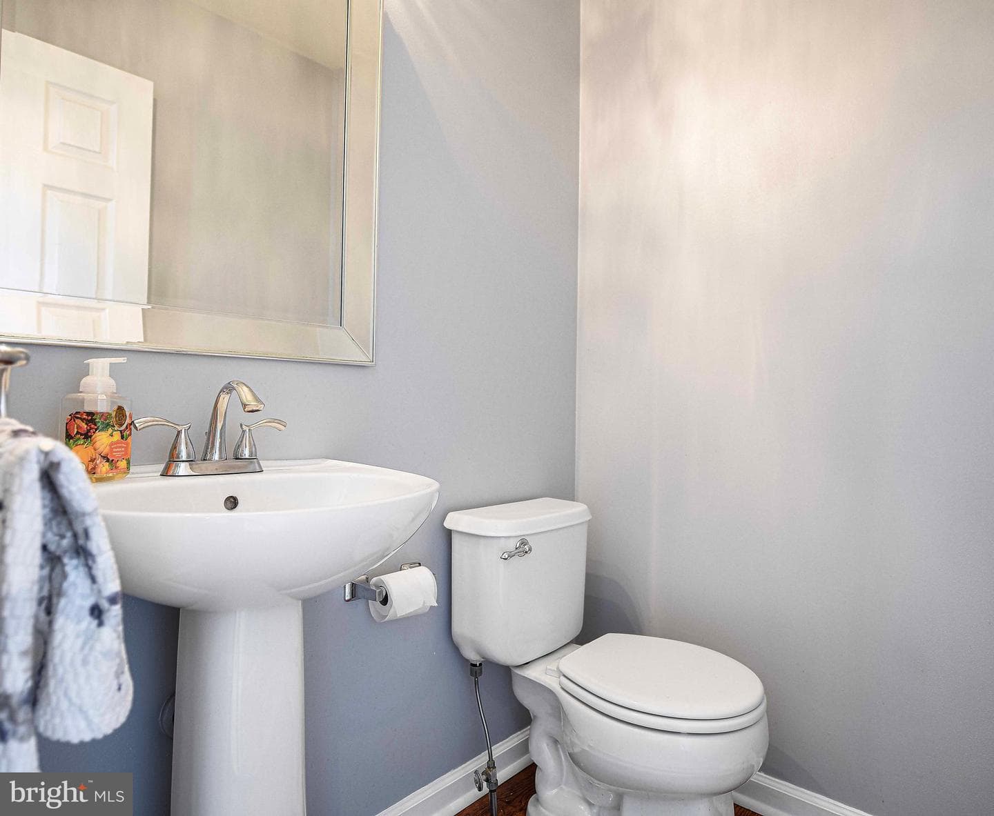 311 Cherry Tree Court photo 5