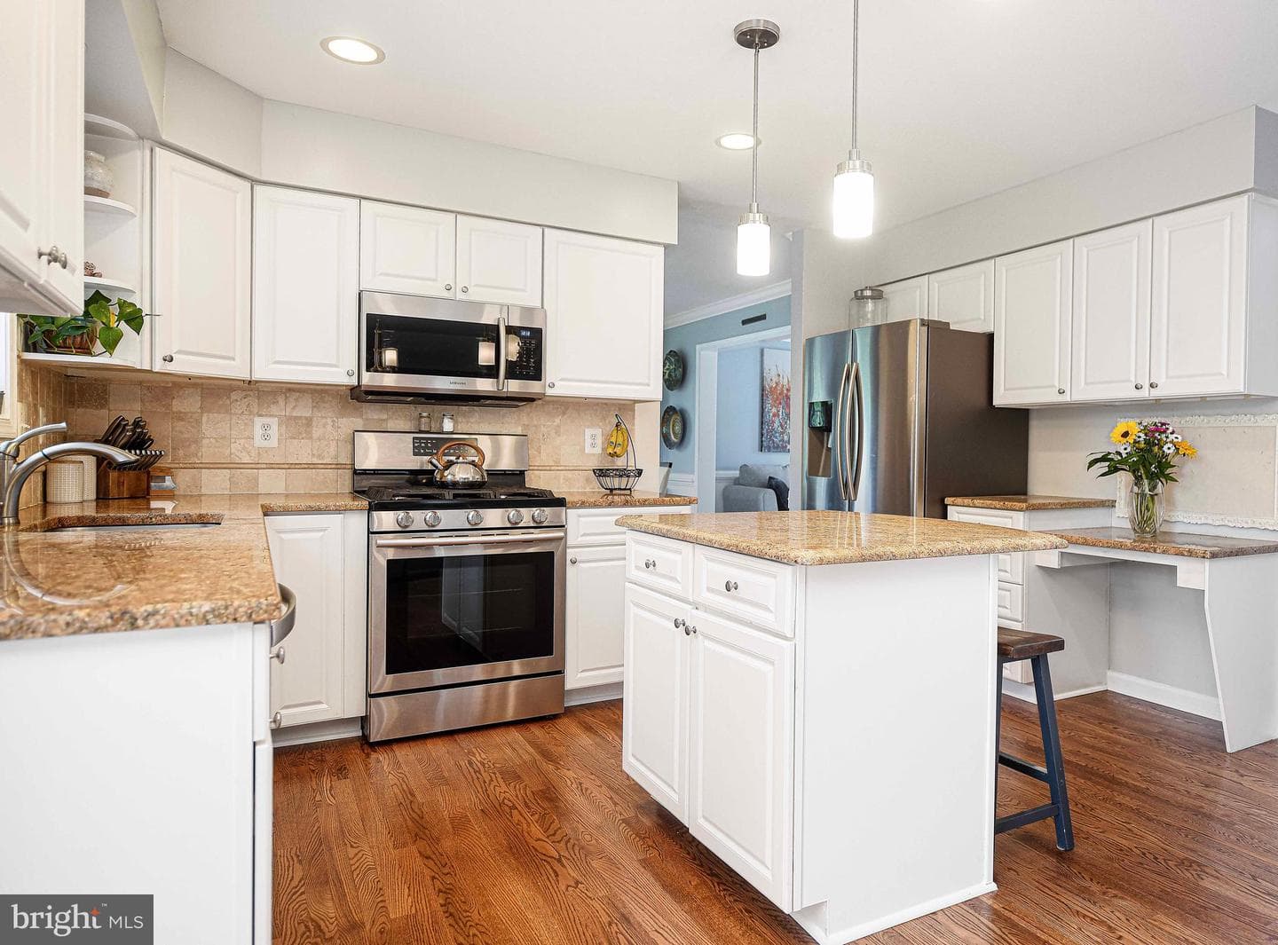 311 Cherry Tree Court photo 8