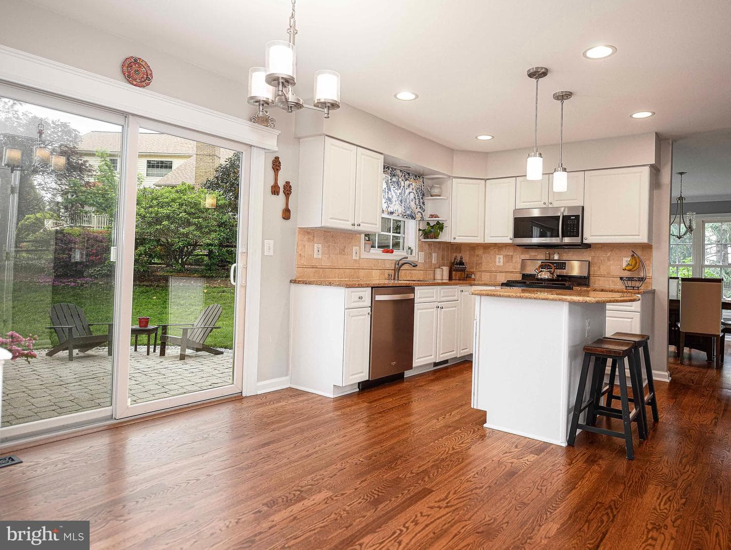 311 Cherry Tree Court photo 9