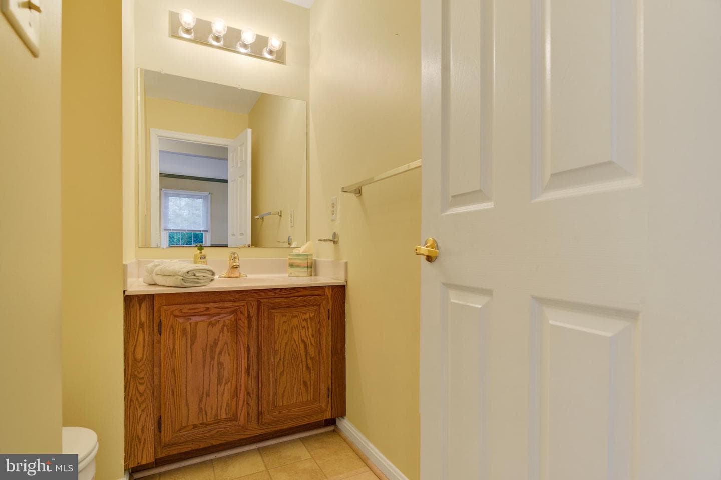 1359 Crofton Drive photo 10