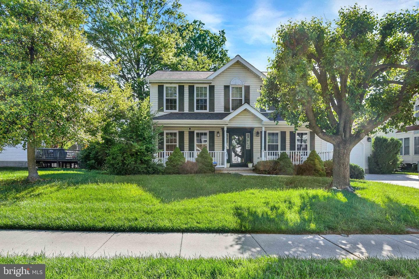 1359 Crofton Drive photo 2