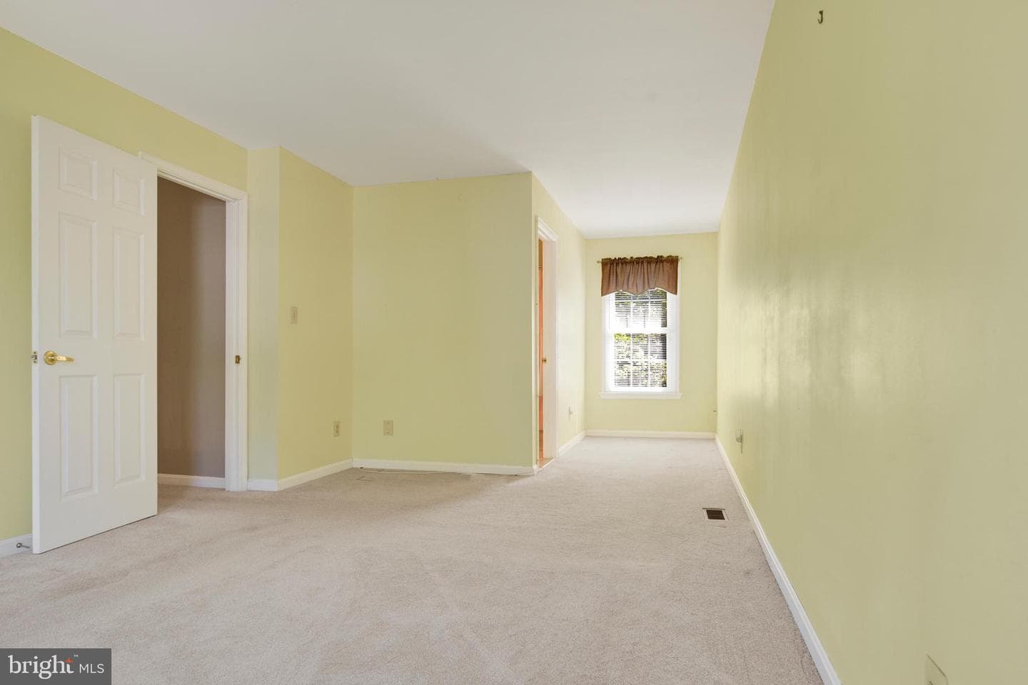 1359 Crofton Drive photo 24