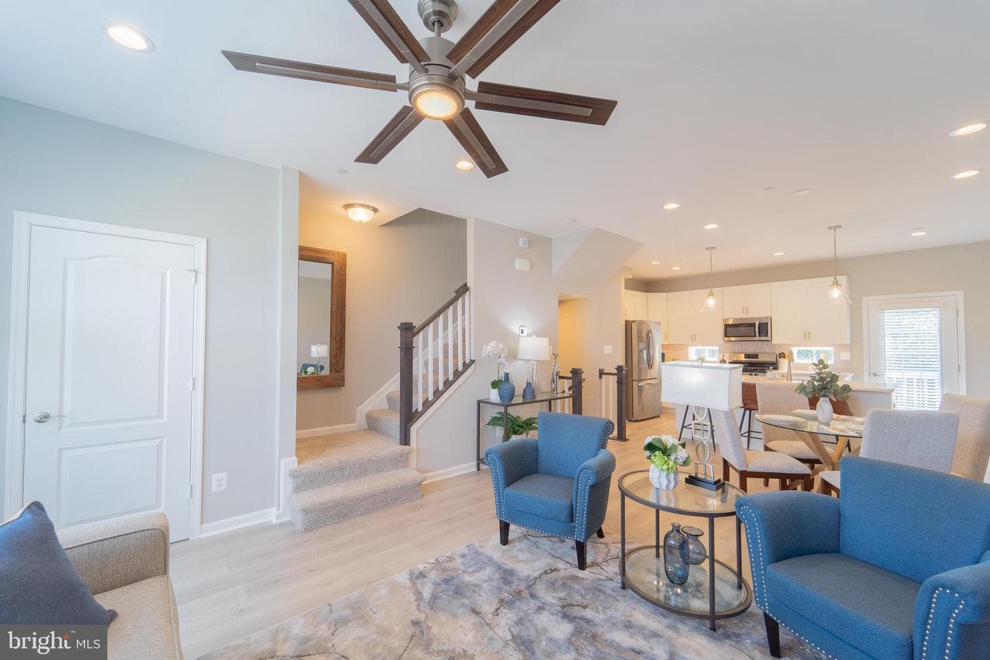 1069 Frizzen Court