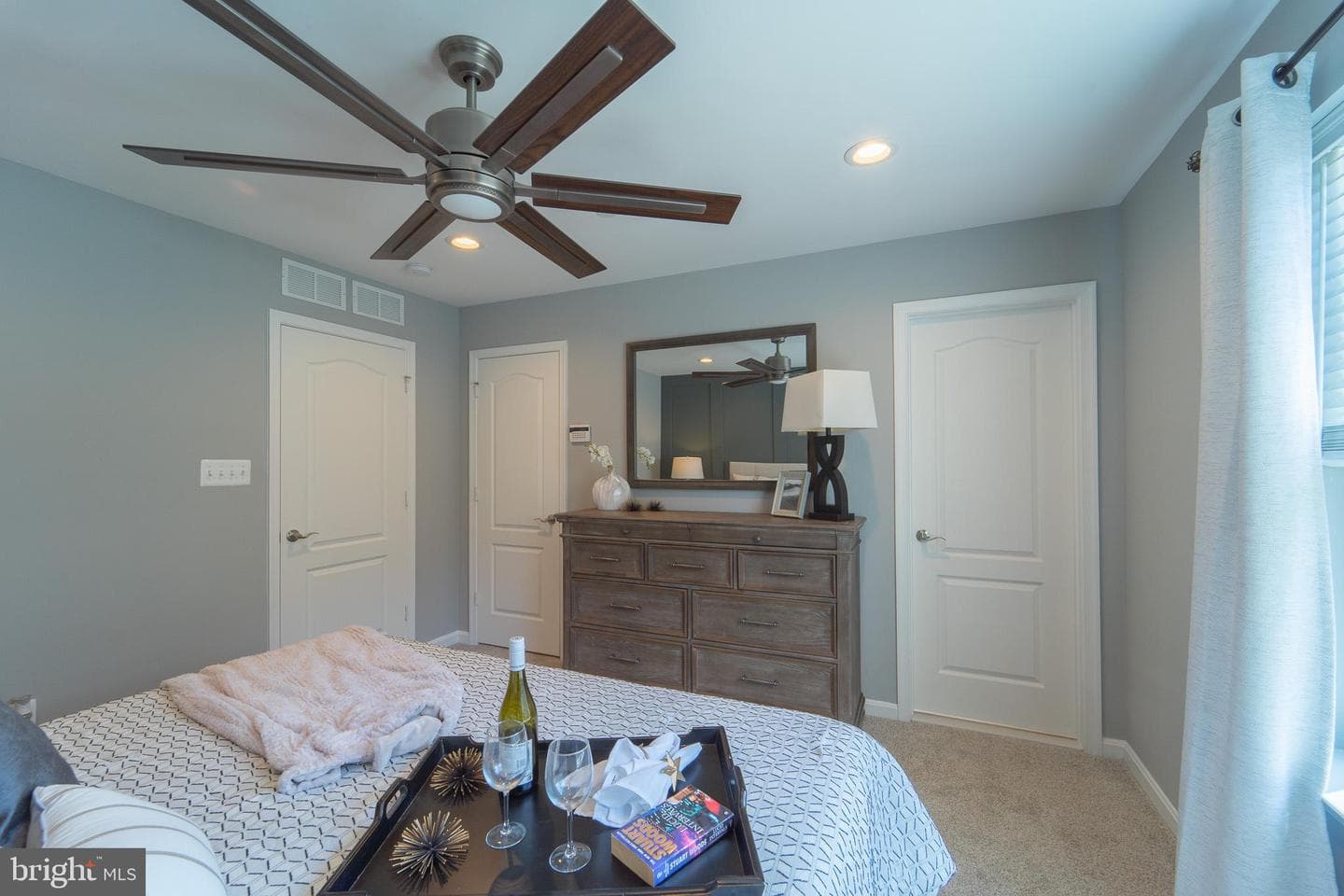 1069 Frizzen Court photo 17