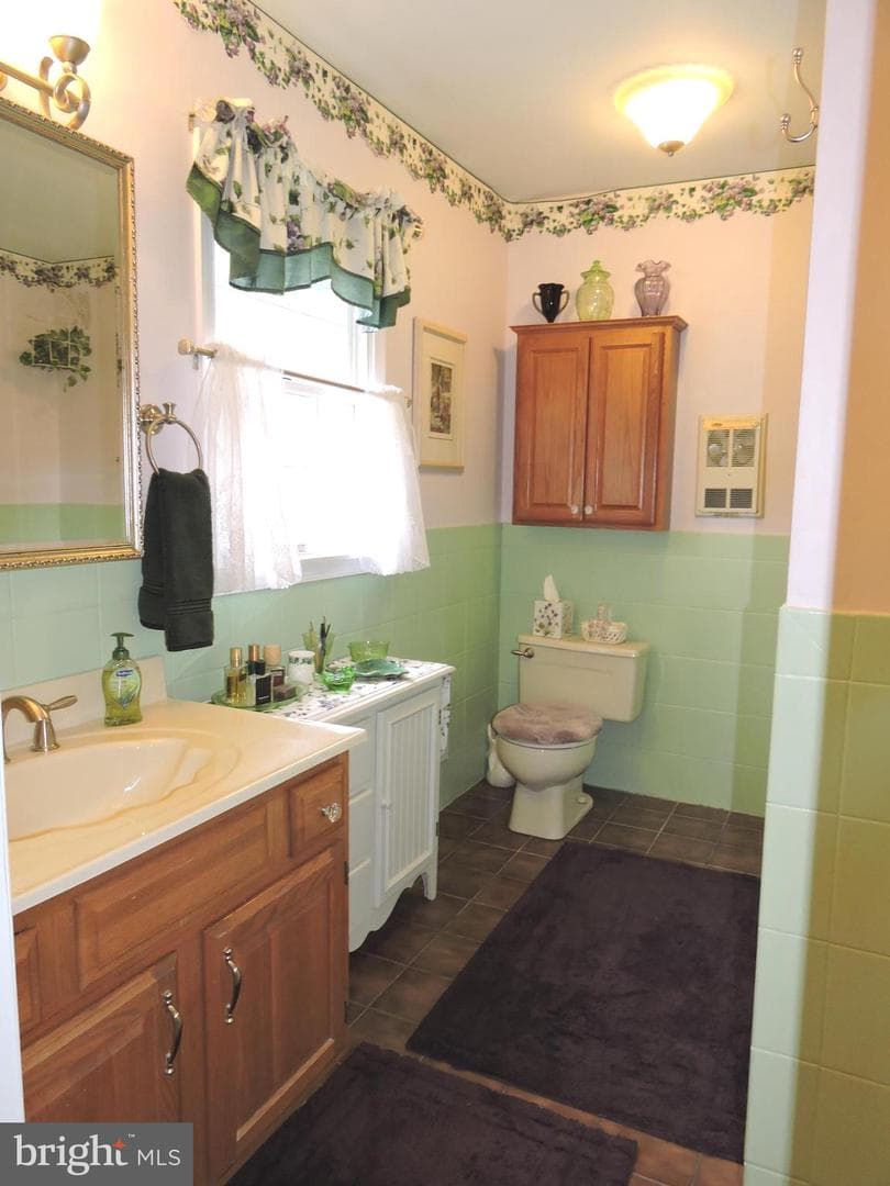 2758 Greene Lane photo 16